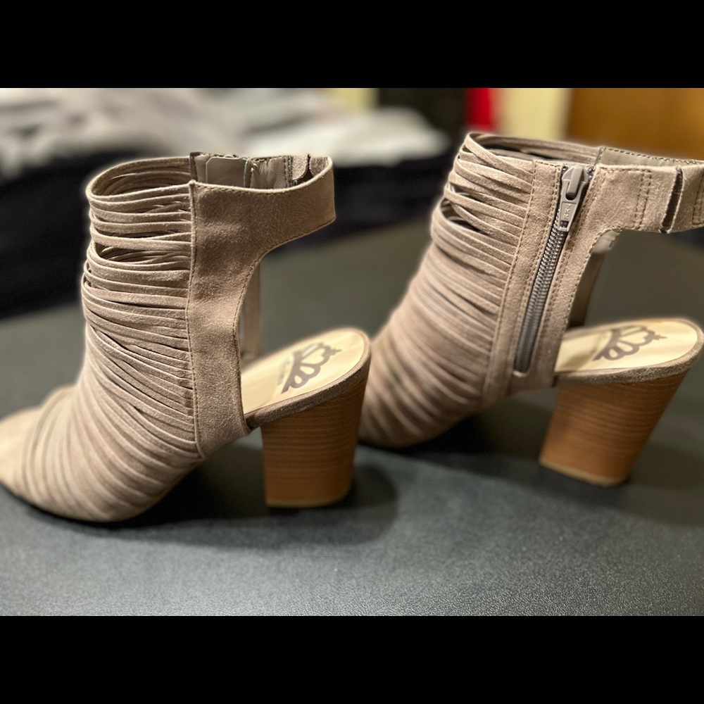 Tan Heels